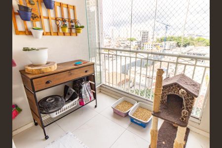 Apartamento à venda com 76m², 3 quartos e 1 vaga Apartamento à venda com 76m², 3 quartos e 1 vagaVaranda