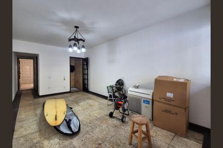 Sala de casa para alugar com 3 quartos, 200m² em Recreio dos Bandeirantes, Rio de Janeiro