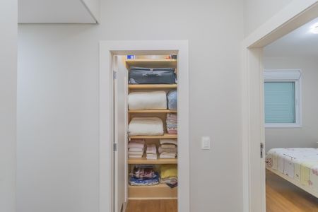 Casa à venda com 450m², 4 quartos e 3 vagas Casa à venda com 450m², 4 quartos e 3 vagasSuíte 3