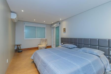 Casa à venda com 450m², 4 quartos e 3 vagas Casa à venda com 450m², 4 quartos e 3 vagasSuíte 1