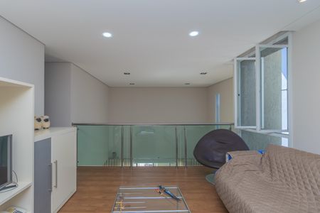 Casa à venda com 450m², 4 quartos e 3 vagas Casa à venda com 450m², 4 quartos e 3 vagasSala 2