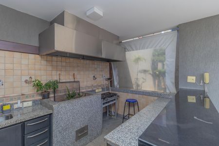 Casa à venda com 450m², 4 quartos e 3 vagas Casa à venda com 450m², 4 quartos e 3 vagasÁrea Gourmet