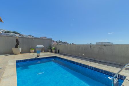 Casa à venda com 450m², 4 quartos e 3 vagas Casa à venda com 450m², 4 quartos e 3 vagasPiscina da Cobertura
