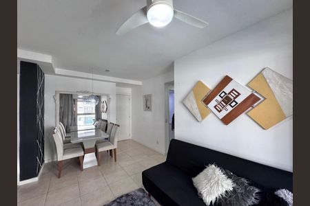 Apartamento à venda com 67m², 2 quartos e 1 vagaSala