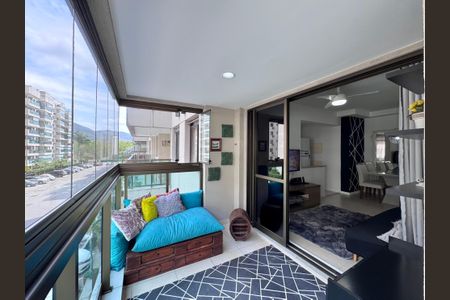 Apartamento à venda com 67m², 2 quartos e 1 vagaVaranda