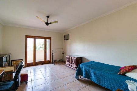 Casa para alugar com 611m², 4 quartos e 6 vagas Casa para alugar com 611m², 4 quartos e 6 vagasSuíte