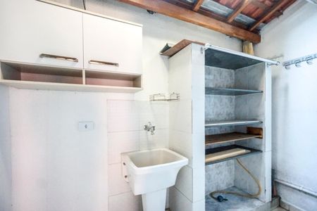 Apartamento para alugar com 74m², 2 quartos e 1 vagaÁrea de serviço