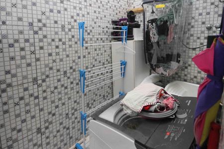 Casa à venda com 80m², 2 quartos e 2 vagas Casa à venda com 80m², 2 quartos e 2 vagasÁrea de Serviço