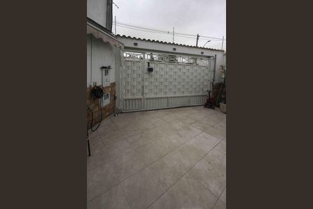 Casa à venda com 80m², 2 quartos e 2 vagas Casa à venda com 80m², 2 quartos e 2 vagasGaragem