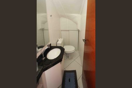 Casa à venda com 80m², 2 quartos e 2 vagas Casa à venda com 80m², 2 quartos e 2 vagasLavabo