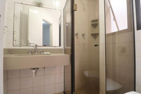 Apartamento para alugar com 160m², 3 quartos e 3 vagasBanheiro da Suíte 1