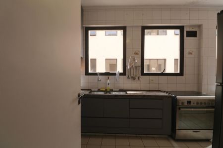 Apartamento para alugar com 160m², 3 quartos e 3 vagasCozinha