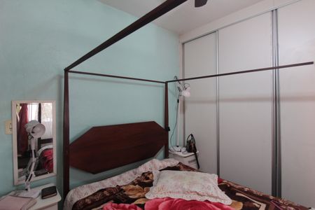 Casa à venda com 233m², 2 quartos e 2 vagasSuite