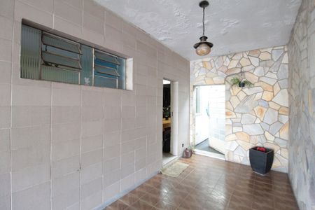 Casa à venda com 233m², 2 quartos e 2 vagasGaragem