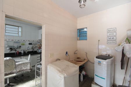 Casa à venda com 233m², 2 quartos e 2 vagasÁrea de Serviço