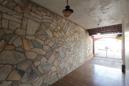 Casa à venda com 233m², 2 quartos e 2 vagasGaragem