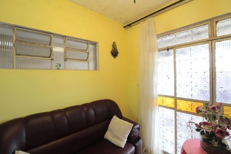 Sala de casa à venda com 2 quartos, 233m² em Serrano, Belo Horizonte