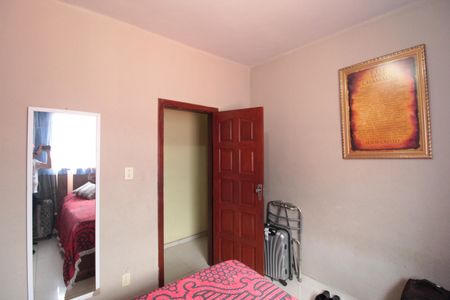 Casa à venda com 233m², 2 quartos e 2 vagasQuarto