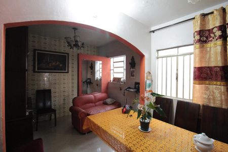 Casa à venda com 233m², 2 quartos e 2 vagasSala de Jantar