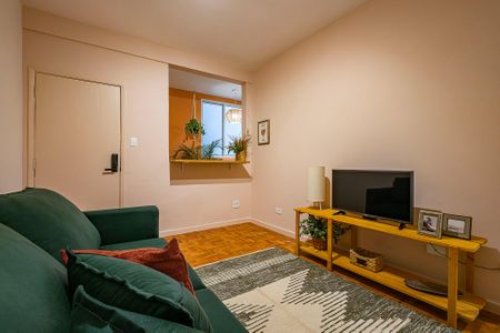 Sala de apartamento para alugar com 2 quartos, 79m² em Pinheiros, São Paulo