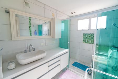 Apartamento à venda com 209m², 3 quartos e 3 vagasBanheiro da Suíte