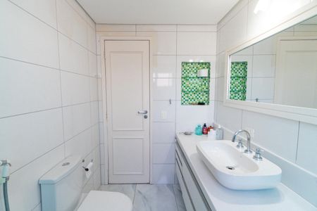 Apartamento à venda com 209m², 3 quartos e 3 vagasBanheiro Social