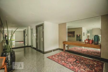 Apartamento à venda com 209m², 3 quartos e 3 vagasHall social