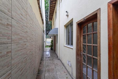 Casa à venda com 80m², 2 quartos e 1 vaga Casa à venda com 80m², 2 quartos e 1 vagaEntrada