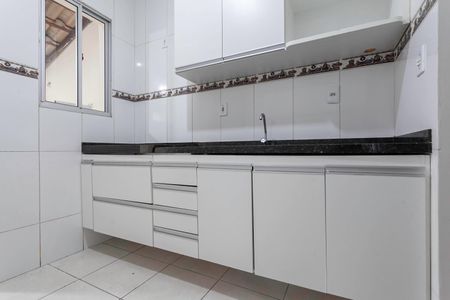 Casa à venda com 80m², 2 quartos e 1 vaga Casa à venda com 80m², 2 quartos e 1 vagaCozinha