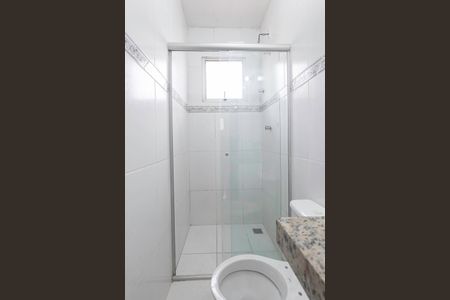 Casa à venda com 80m², 2 quartos e 1 vaga Casa à venda com 80m², 2 quartos e 1 vagaBanheiro social