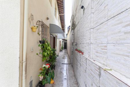 Casa à venda com 80m², 2 quartos e 1 vaga Casa à venda com 80m², 2 quartos e 1 vagaEntrada