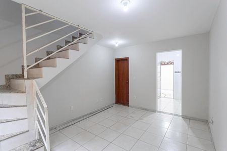 Sala de casa à venda com 2 quartos, 80m² em Jardim Leblon, Belo Horizonte