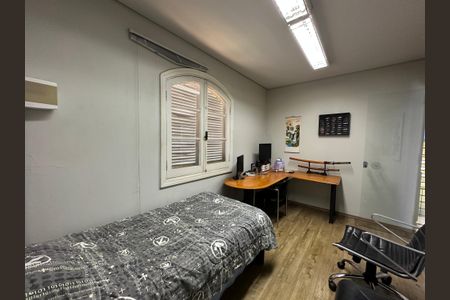 Casa à venda com 380m², 4 quartos e 3 vagas Casa à venda com 380m², 4 quartos e 3 vagasQuarto 1