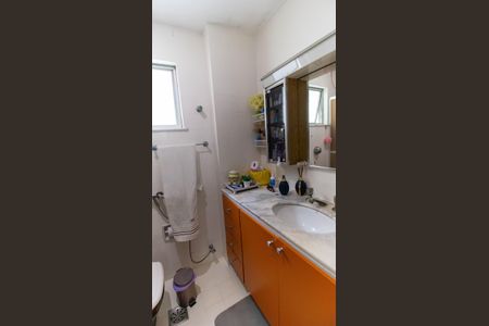 Apartamento à venda com 190m², 3 quartos e 1 vagaBanheiro 2
