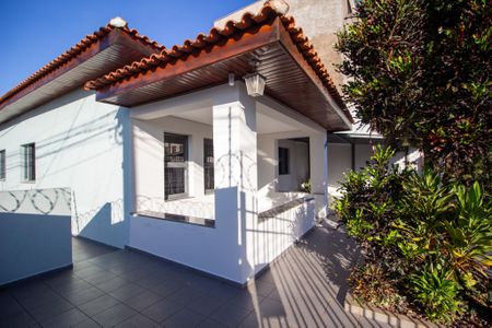 Casa para alugar com 150m², 3 quartos e 1 vagaFachada