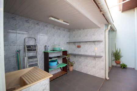 Casa para alugar com 150m², 3 quartos e 1 vagaÁrea de Serviço