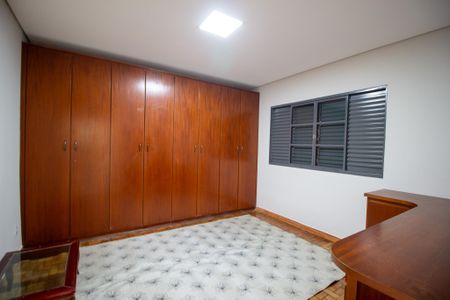Casa para alugar com 150m², 3 quartos e 1 vagaQuarto 1