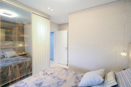 Apartamento à venda com 67m², 2 quartos e 2 vagas Apartamento à venda com 67m², 2 quartos e 2 vagasSuíte