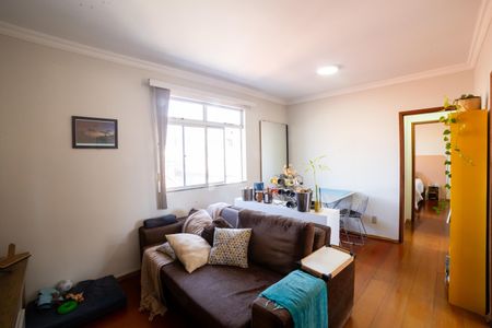 Sala de apartamento à venda com 2 quartos, 80m² em Sagrada Família, Belo Horizonte
