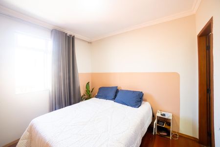 Apartamento à venda com 80m², 2 quartos e 1 vaga Apartamento à venda com 80m², 2 quartos e 1 vagaSuíte