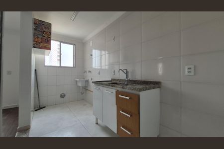 Sala/Cozinha de apartamento à venda com 2 quartos, 55m² em Utinga, Santo André