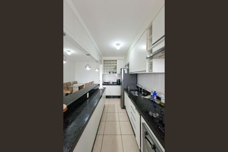 Apartamento para alugar com 72m², 2 quartos e 2 vagasCozinha