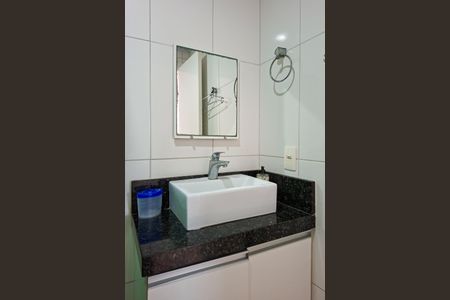 Apartamento para alugar com 72m², 2 quartos e 2 vagasBanheiro Social