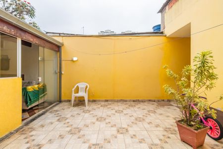 Casa à venda com 120m², 3 quartos e 2 vagasÁrea comum