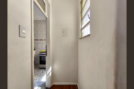 Apartamento à venda com 60m², 3 quartos e sem vagaCorredor