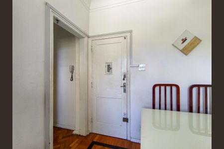 Apartamento à venda com 60m², 3 quartos e sem vagaEntrada