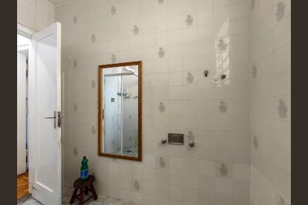 Apartamento à venda com 60m², 3 quartos e sem vagaBanheiro Corredor