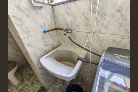 Apartamento à venda com 60m², 3 quartos e sem vagaBanheiro de serviço