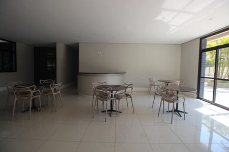 Apartamento à venda com 158m², 4 quartos e 2 vagasÁrea comum - Salão de festas