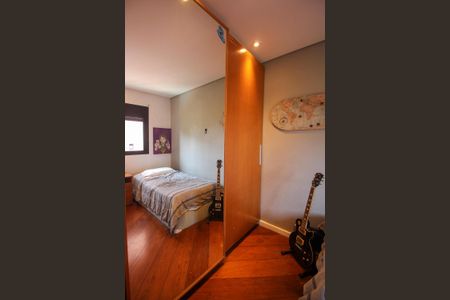 Apartamento à venda com 158m², 4 quartos e 2 vagasSuíte 1